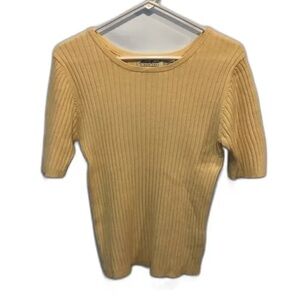 Ribbed Short Sleeve Knit Top in Mustard